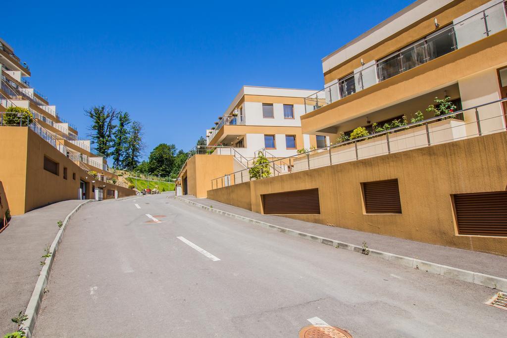 Seasons Mountain Suite Braşov Buitenkant foto