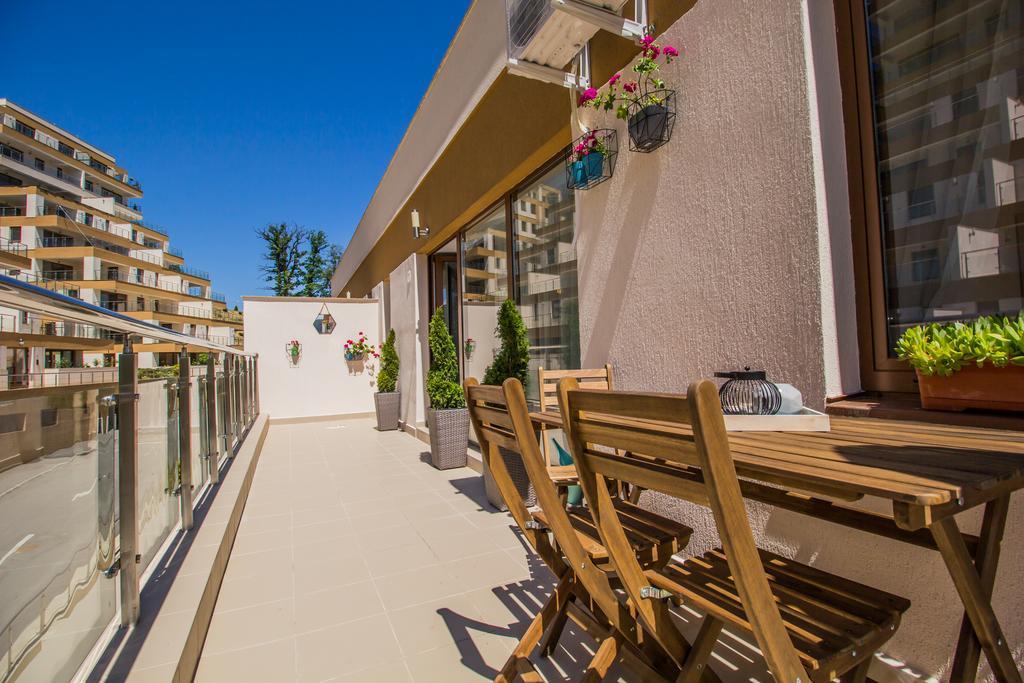 Seasons Mountain Suite Braşov Buitenkant foto