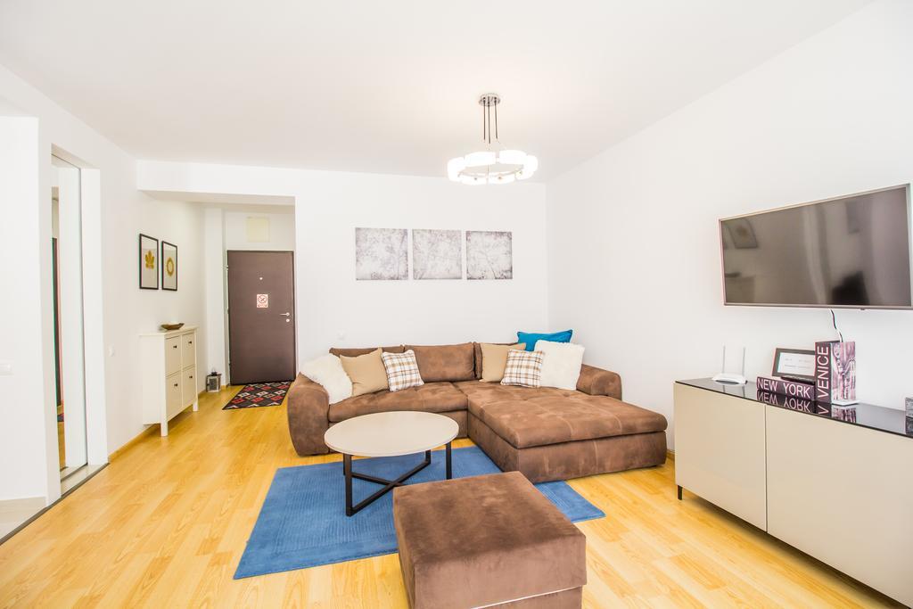 Seasons Mountain Suite Braşov Buitenkant foto