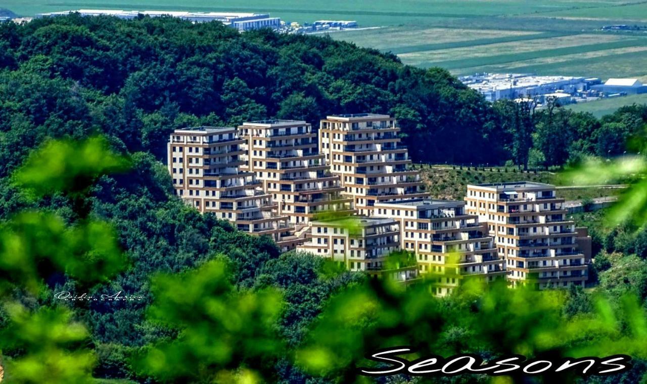 Seasons Mountain Suite Braşov Buitenkant foto
